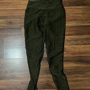 TikTok famous leggings. Size L/Xl